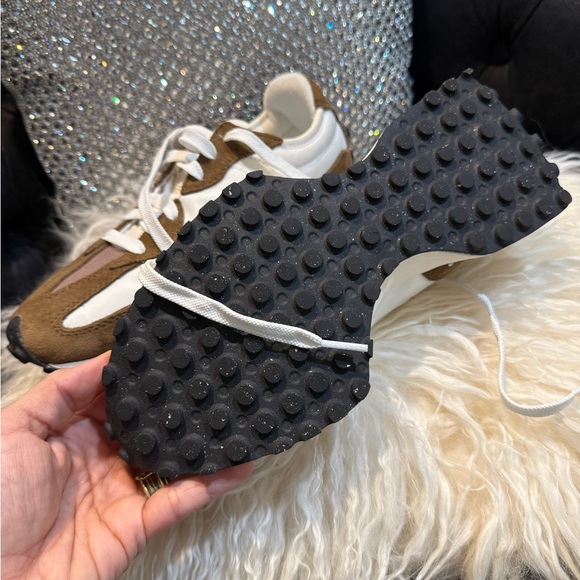 New Balance White and coffe Sneakers - Picture 7 of 7